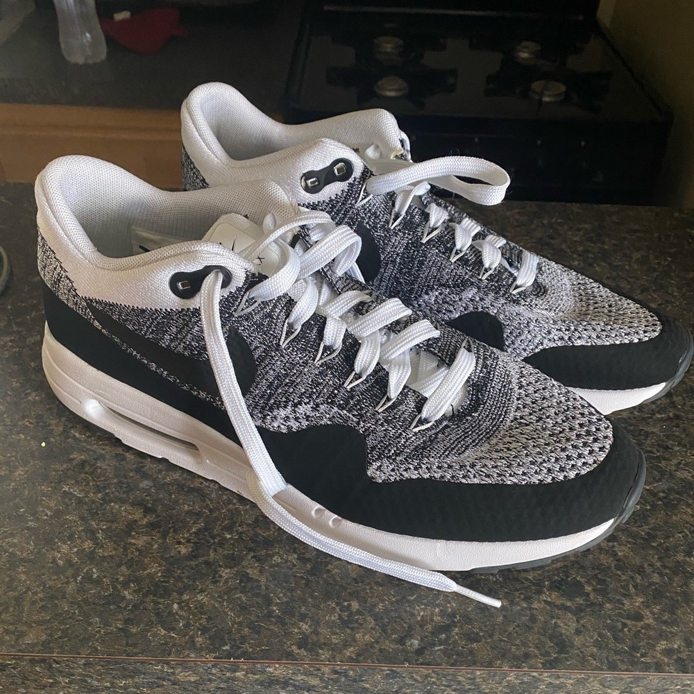 Nike air max